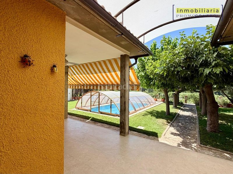 Foto 15428960-7fa4-4e02-b0ed-70fe888aa9e3. Xalet amb xemeneia calefacció aparcament piscina a Zuera