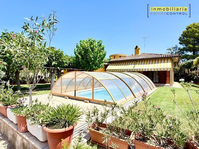 Foto b1156731-cbb1-4bb8-a94b-3c25b9cf234b. Xalet amb xemeneia calefacció aparcament piscina a Zuera