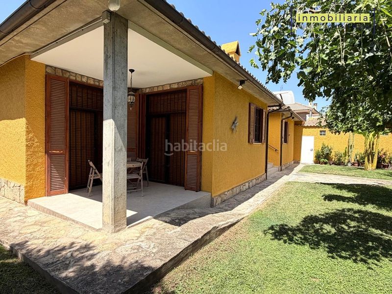 Foto b9eb1a72-d4f4-4d07-bca1-35e6deab5cd7. Xalet amb xemeneia calefacció aparcament piscina a Zuera