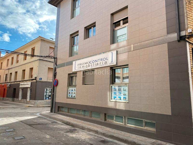 Foto a7cc2f23-ba40-448b-befb-4713b6bd544b. Location local commercial dans n/a dans Zuera