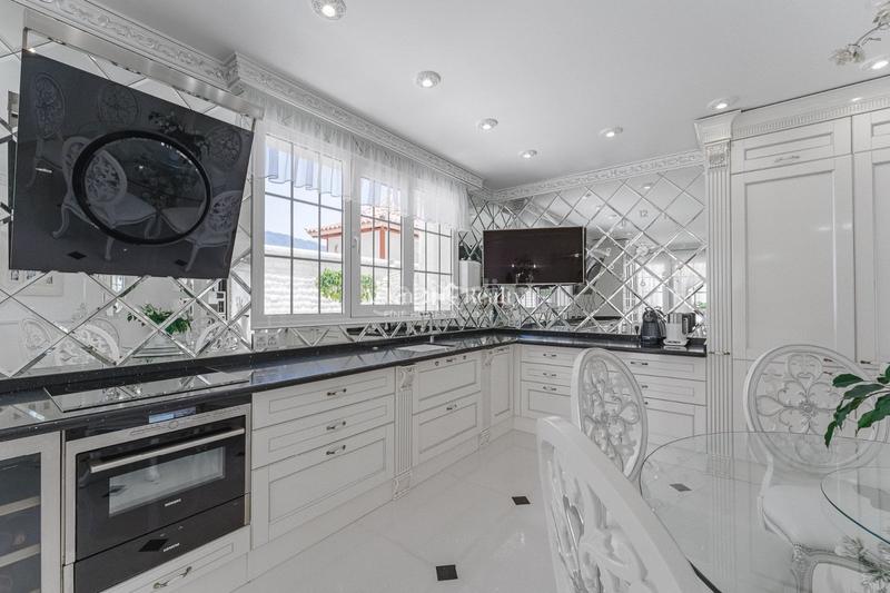 Foto 951c98bc-4416-412c-a55e-d37860c0c759. Maison avec parking piscine dans La Caleta Adeje