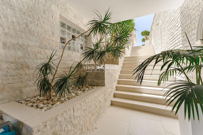 Foto cd264484-cc67-4968-a53a-1ac14cf535e2. Maison avec parking piscine dans La Caleta Adeje