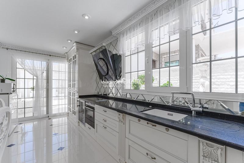 Foto d2f187f2-f5a8-4d0a-99fb-87b24d398945. Maison avec parking piscine dans La Caleta Adeje