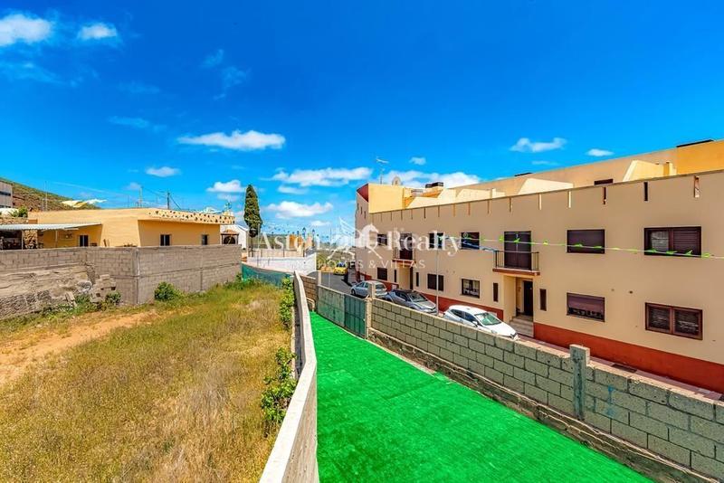 Foto 4f388654-9907-433b-b0f2-480e89f3a041. Chalet  en el fronton en San Miguel San Miguel de Abona