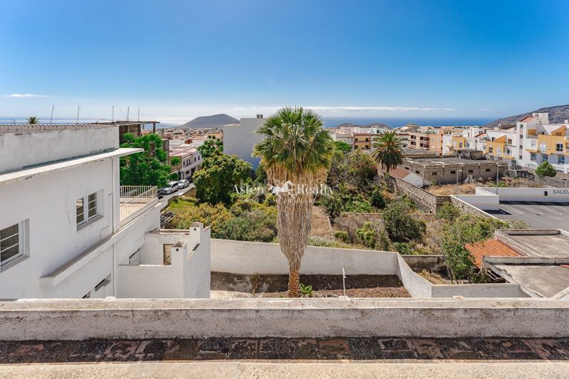 Foto 4077dd9f-5fbe-4deb-bd6d-c3e04bebd3d9. Casa a Centro Güímar