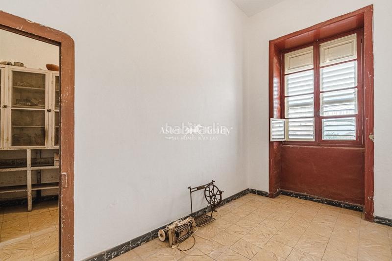 Foto c41a8dde-bdb6-41e2-ba06-3ed2bbc2b2a2. Casa  céntrica con una nave grande en gímar. en Candelaria