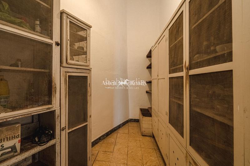 Foto ea46a6c1-b1a6-4a48-8441-a810e4b8c979. Casa  céntrica con una nave grande en gímar. en Candelaria