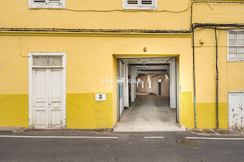 Foto a8455398-44b4-4599-b645-630c7b67b7c4. Casa amb aparcament a Candelaria - playa la viuda Candelaria