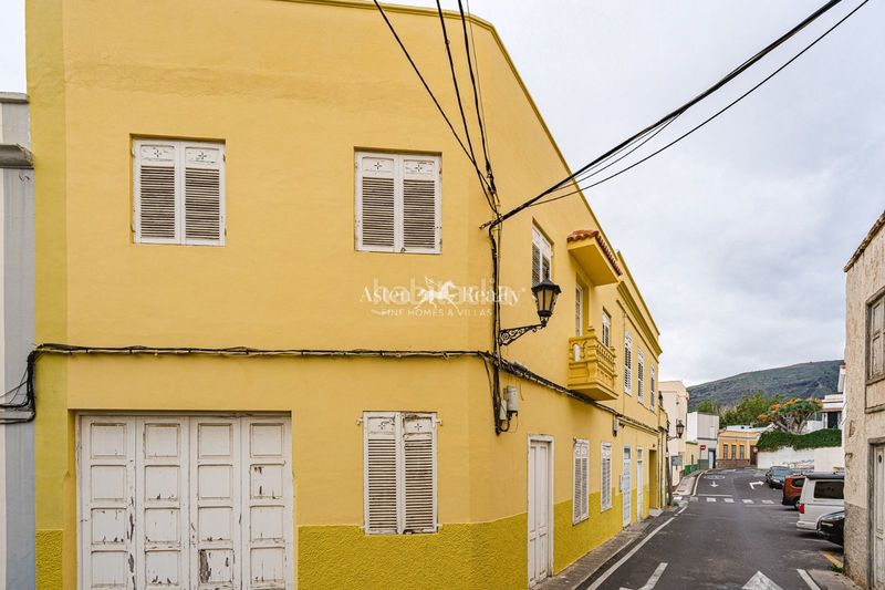 Foto d77d07f6-e2da-4a4e-9138-09ba19a8c126. Casa amb aparcament a Candelaria - playa la viuda Candelaria