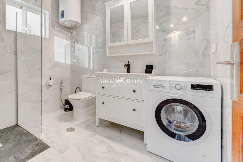 Foto 0428d411-4aa2-423a-ac39-4520472516a7. Chalet with parking in Puerto de Santiago Santiago del Teide