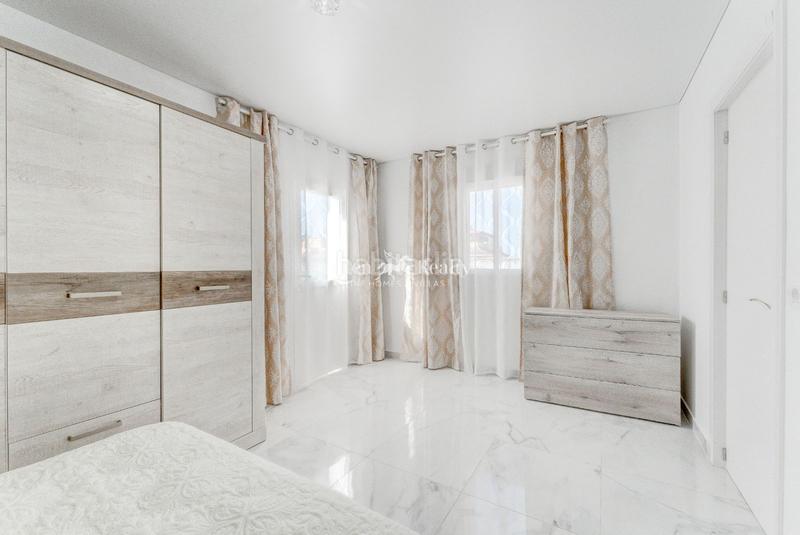 Foto 47c6f896-310d-429b-a8e6-4759a28eaf72. Chalet with parking in Puerto de Santiago Santiago del Teide