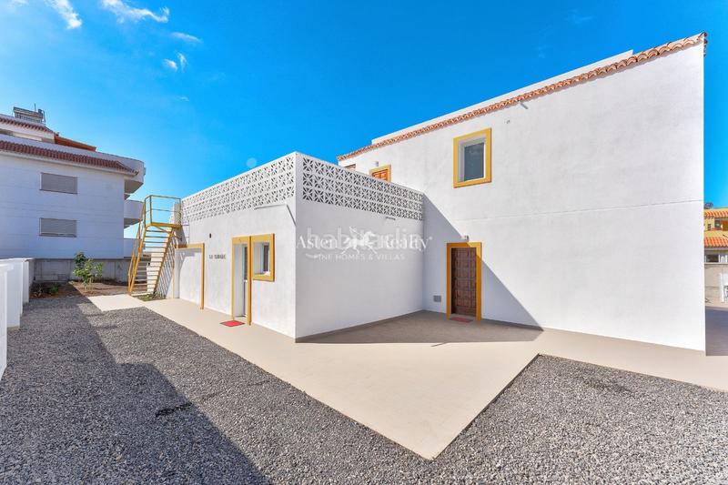 Foto afb1f252-6d24-4f3e-828f-503839a6b2dd. Chalet with parking in Puerto de Santiago Santiago del Teide