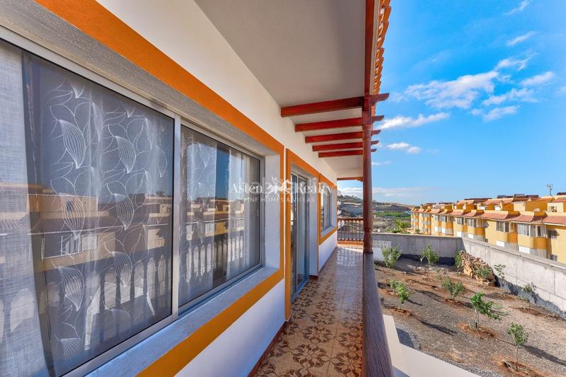 Foto d5c4c424-e19d-49c1-9177-8c896b06b506. Chalet with parking in Puerto de Santiago Santiago del Teide