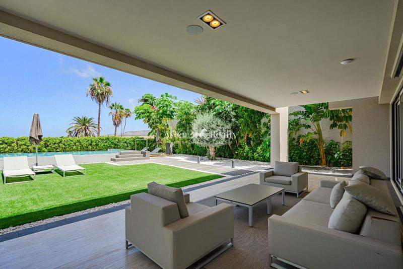 Foto 5be36f4d-b18c-42cc-806f-a6c6c96a2ad7. Casa con riscaldamento parcheggio piscina in La Caleta Adeje