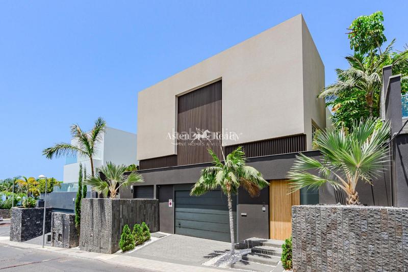 Foto e90093a0-1a4d-4e9b-9e16-20ab8a720ffd. Casa con riscaldamento parcheggio piscina in La Caleta Adeje