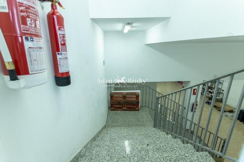 Foto b3f413f6-64db-4106-a1d8-443a44aafb79. Locale commerciale in Guargacho Arona