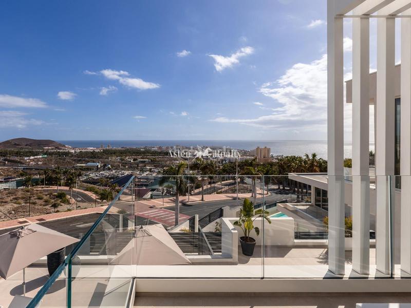 Foto ac044991-fe88-490e-9f58-af4306cbbe19. Chalet en san eugenio alto en La Caldera Adeje