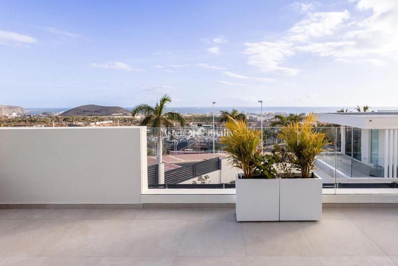 Foto dd43f6e0-d513-472e-a9f8-99d4a8b984d3. Chalet en san eugenio alto en La Caldera Adeje