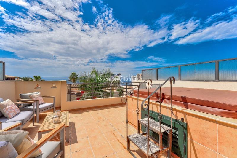 Foto 5efd4167-bfab-4cf1-acfe-ee0c6153ef6b. Casa a schiera con parcheggio piscina in Callao Salvaje - Playa Paraíso Adeje