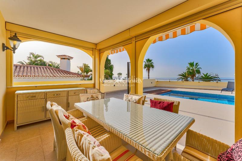 Foto 7cc09034-ac36-4719-b0d7-71d2cd1ffb74. Casa villas en Playa del Duque en Playa del Duque Adeje