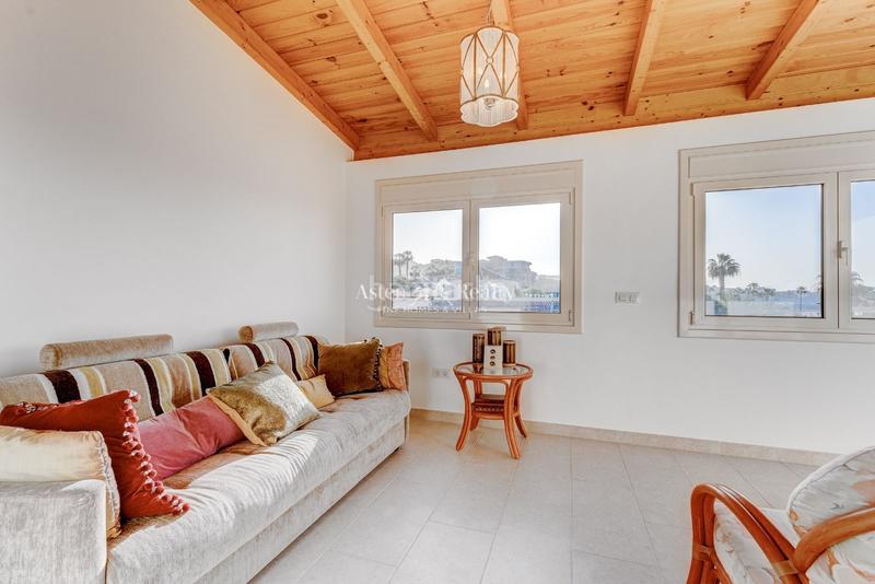 Foto bd09e103-5d46-47c9-8822-b1ba3ef6b48e. Casa villas en Playa del Duque en Playa del Duque Adeje