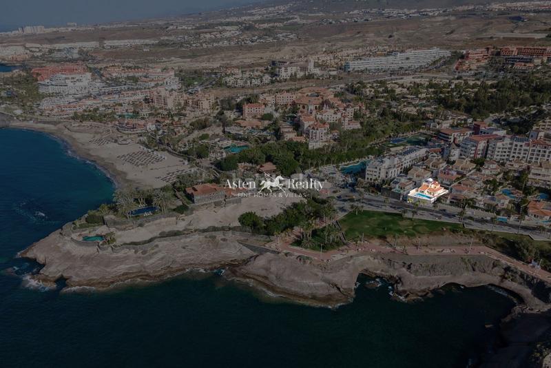 Foto fc04104c-d536-40e3-a1c0-1fce56d20342. Casa villas en Playa del Duque en Playa del Duque Adeje