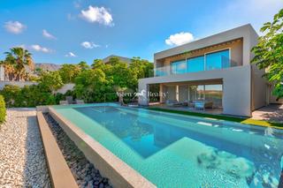 Casa  Tajore. Nueva villa moderna de 5 dormitorios costa adeje golf