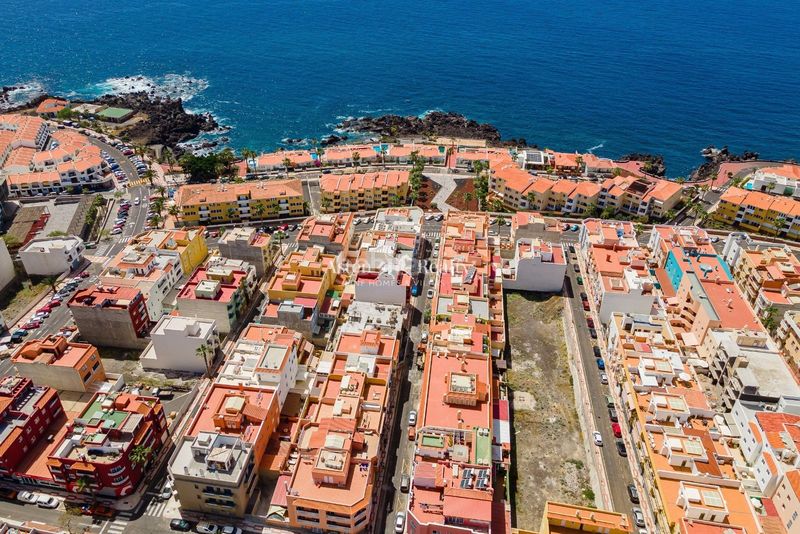 Foto 0e45549e-cc38-4bd1-b804-04f3cb5edcff. Apartament amb aparcament a Playa de San Juan Guía de Isora