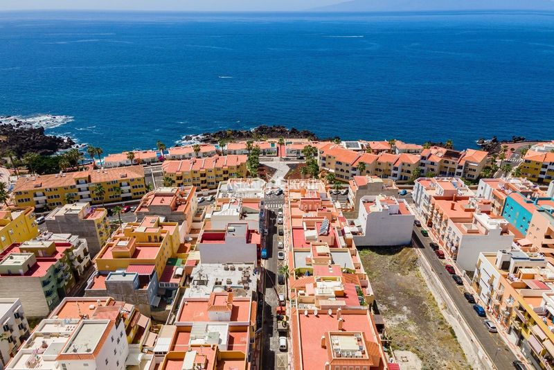 Foto 11b0d5a3-49da-459b-85e8-e81bb85a8885. Apartament amb aparcament a Playa de San Juan Guía de Isora