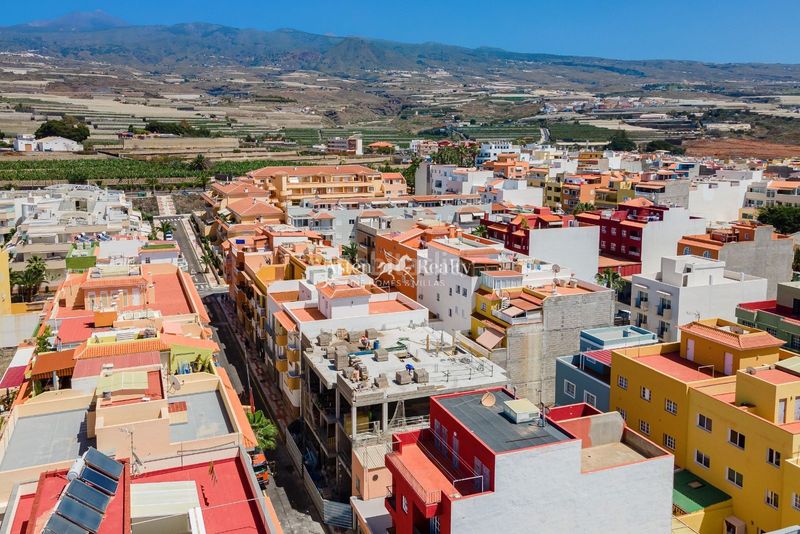 Foto 8a249fa3-d0e8-4101-a86f-fdff87d2ebd1. Apartament amb aparcament a Playa de San Juan Guía de Isora