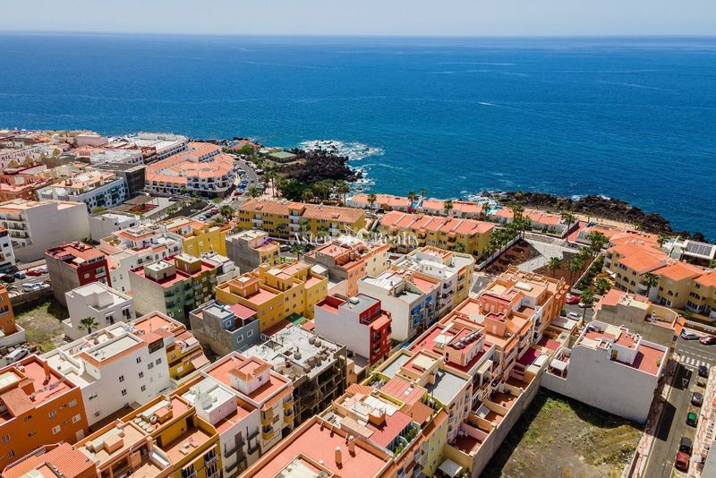 Foto 9d0a43c0-2735-4737-8dd4-a13e5ae047f9. Apartament amb aparcament a Playa de San Juan Guía de Isora