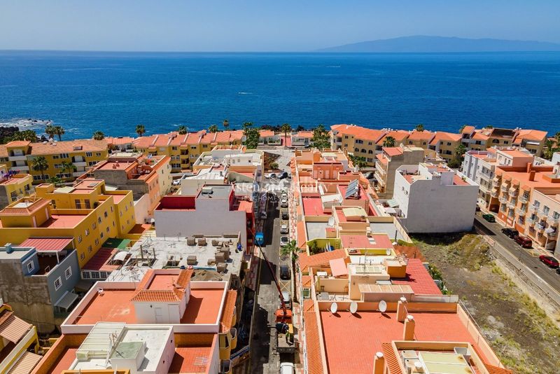 Foto a86f1a6f-2898-4a2a-a6af-aa462053b750. Apartament amb aparcament a Playa de San Juan Guía de Isora
