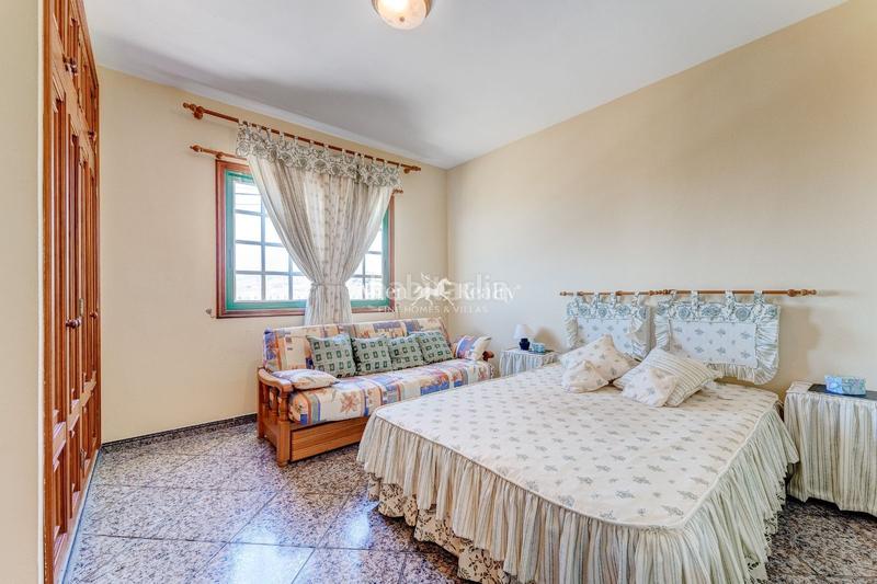 Foto 388a7e28-50b3-4401-995c-56ae2a78e42a. Haus mit parking in Tijoco Bajo Adeje