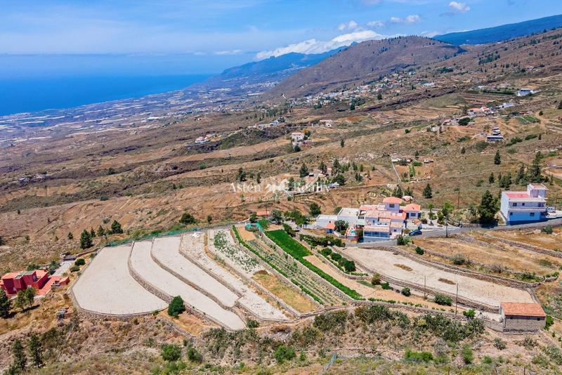 Foto 3ed88fb8-9e1c-4e2c-9167-a19c77e9d32c. Haus mit parking in Tijoco Bajo Adeje