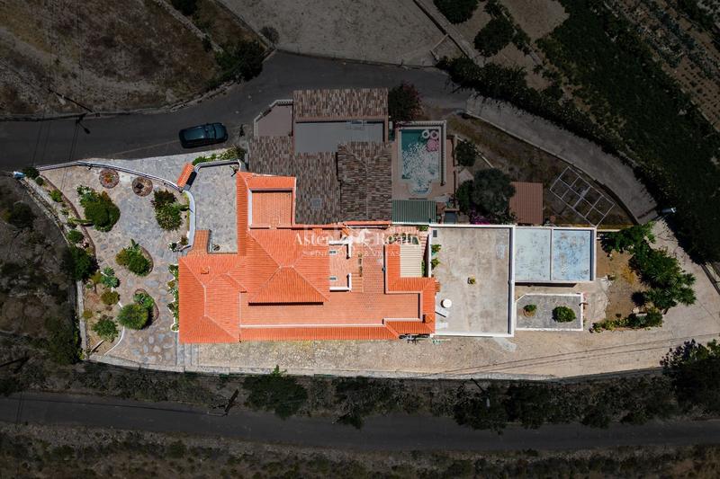 Foto cc76f15f-5992-4d19-b8dd-dba03d100355. Haus mit parking in Tijoco Bajo Adeje