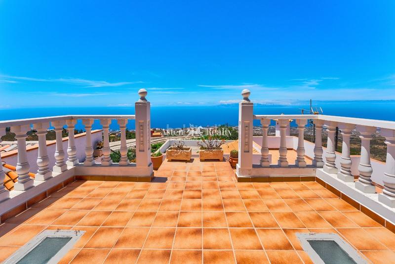 Foto f61e55ac-cd65-4300-bda8-5d24c81acc87. Haus mit parking in Tijoco Bajo Adeje