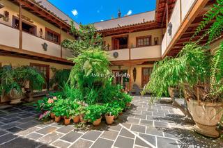 Casa  Calle las angustias. Casa en venta en icod, con 900 m2, 6 habitaciones y 6 baños, asc