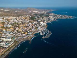 Edificio  De polonia. En playa de las américas