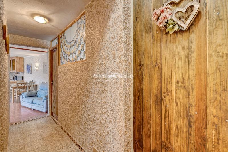 Foto ffc27fbc-420f-41af-8d9d-e4845f124973. Haus in Santiago del Teide pueblo Santiago del Teide