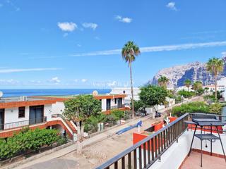 Attique  Adelfas. Hermosa propiedad en los gigantes a renovar.