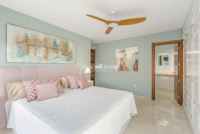 Foto 4f0f55a0-3656-4173-a733-663979fc18c1. Casa villa en una planta en el madroñal en Playa Fañabé Alto Adeje
