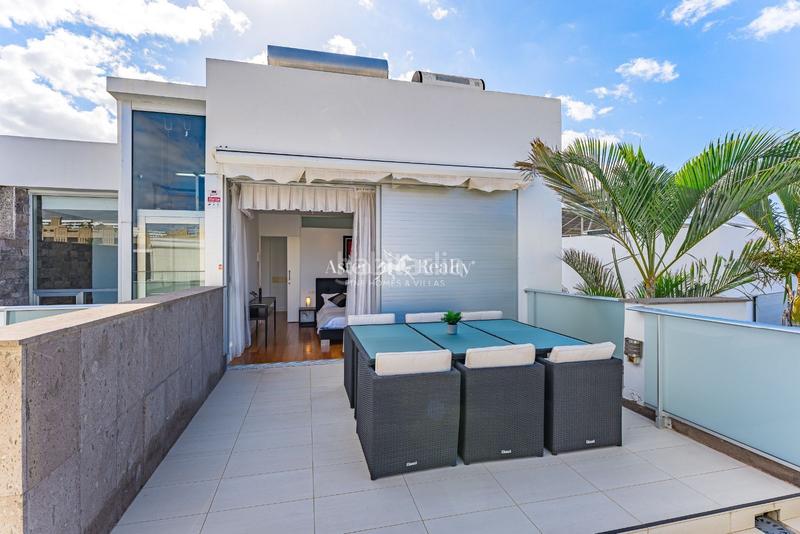 Foto d42aa333-b3f2-45ed-8eba-2e5b5319ec7b. Casa amb aparcament piscina a Playa del Duque Adeje