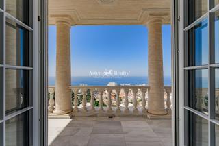 Maison  Francia. En san eugenio alto