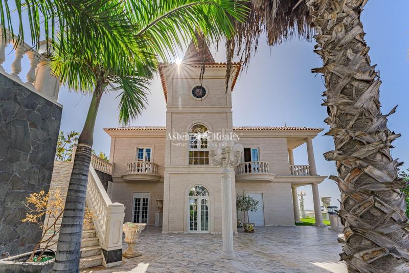 Foto a425262d-f33f-4225-a2f4-43980a5f30a5. Casa en San Eugenio Alto en San Eugenio Alto Adeje