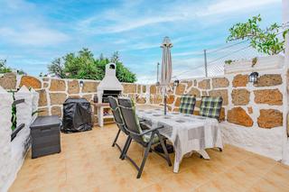 Casa  Tamaide. Preciosas casa canaria de 4 dormitorios y una terraza grande con