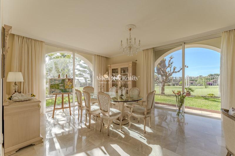 Foto 0d574a71-11dd-4c36-a1f8-053c3988029c. Haus mit heizung parking pool in La Caleta Adeje