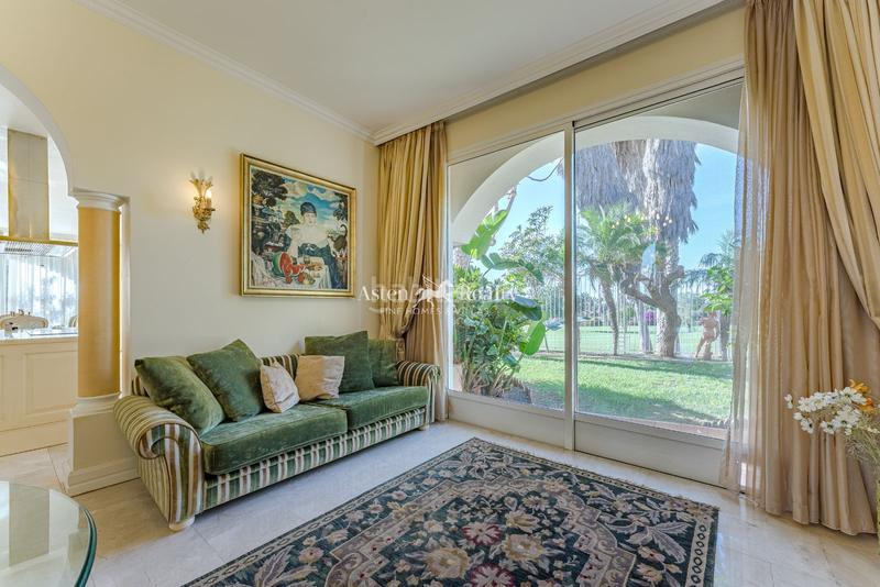 Foto 1cb0622f-45a6-4421-96f4-561ed86e8ab6. Haus mit heizung parking pool in La Caleta Adeje