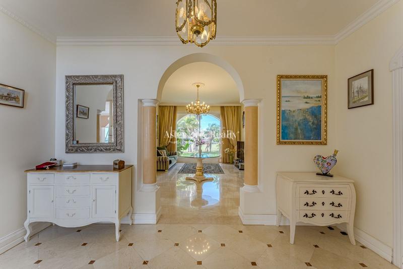 Foto 43cfb87e-ac96-43c4-9bc0-e19393ab1664. Haus mit heizung parking pool in La Caleta Adeje