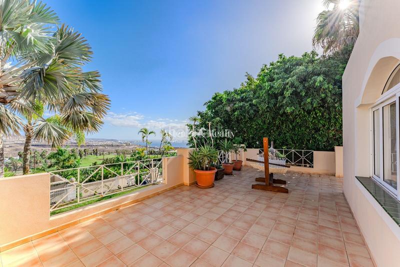 Foto 7c52f162-81ea-49e4-8026-a4ca88631e76. Haus mit heizung parking pool in La Caleta Adeje