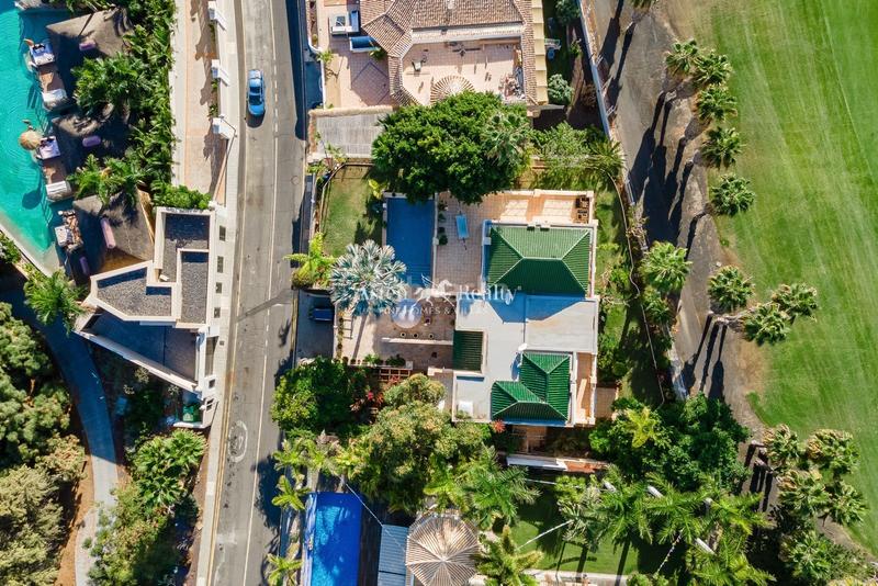 Foto a8b8fb75-ee67-40ae-b4c0-7e4b10ea9495. Haus mit heizung parking pool in La Caleta Adeje